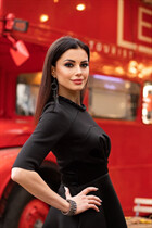 Slavic women ludmila from kiev with Black hair age 43 photo-2