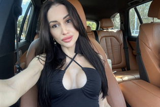 Ukrainian lady marina from kharkov with Dark Brown hair age 30 photo-49