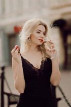 Ukrainian lady irena from zaporozhye with Light Brown hair age 32 photo-5