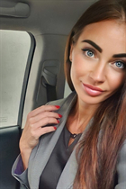 Novia de tallinn katerina con pelo Marrón oscuro y edad 43 photo-7