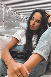 Ukrainian women inna from kiev with Black hair age 34