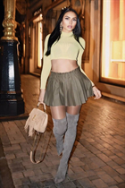 Pretty Ukrainian girl farida from kiev with Black hair age 32 photo-3