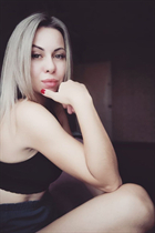 Single Ukrainian lady karina from kyiv with Blonde hair age 34 photo-20
