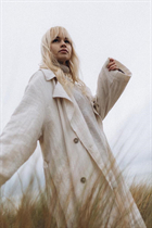 Bride from brugge anna with Blonde hair age 38 photo-3