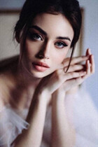 Belle fille ukrainienne anastasiia de london avec Chatain clairs cheveux, âge 24 photo-7