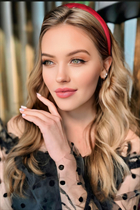 German bride liubov from berlin with Light Brown hair 25 years old photo-16