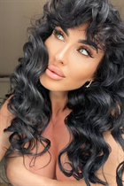 Ukrainian woman iuliia from kiev with Black hair age 44 photo-27