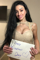 Dating a ukrainian woman evgenia from kharkov with Black hair age 38 photo-9