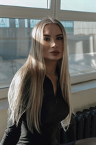 Ukrainian beauty vika from ternopol with Blonde hair age 25 photo-2