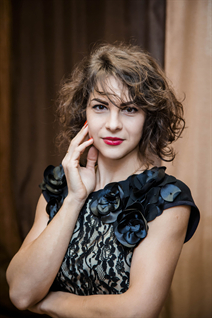 Épouse d'Ukraine olena de glukhov avec Brunette cheveux, âge 39