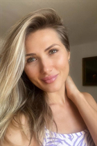 Jolie fille tetiana de miami avec Chatain clairs cheveux, âge 40 photo-25