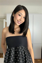 Fille célibataire ukrainienne bao-lin de kyiv avec Brunette cheveux, âge 22