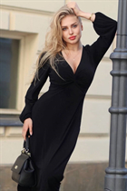 Dating a german woman anna from berlin with Blonde hair 21 years old photo-2