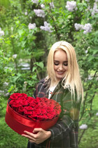 Ukrainian pretty girl alyona from kremenchug with Blonde hair age 26 photo-4