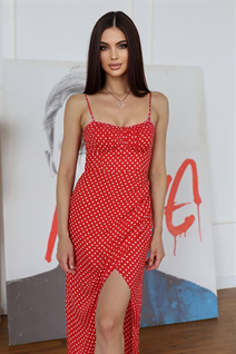 Dating a ukrainian woman bertina from kharkov with Dark Brown hair age 32