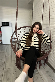 Single Ukrainian bride maria from zhytomyr with Dark Brown hair age 23