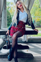 Ukrainian woman online krystyna from krivoy rog with Blonde hair age 29 photo-27
