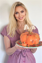 Novia de dania beach anjela con pelo Rubio y edad 53 photo-18