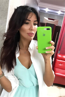 International bride saera from bishkek with Dark Brown hair age 43