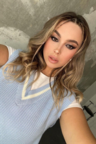 Bride from palermo anna with Light Brown hair age 29 photo-4