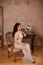 Gorgeous Ukrainian bride yana from zmerynka with Black hair age 32 photo-4