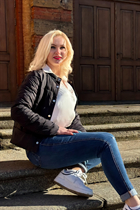 Beautiful single ukrainian woman svitlana from kyiv with Blonde hair age 49 photo-5