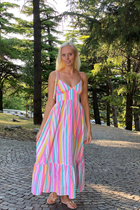 Mariée de milan victoria avec Blond cheveux, âge 49 photo-3