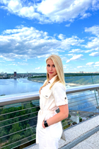 Superbe femme ukrainienne tetiana de lviv avec Blond cheveux, âge 43 photo-3
