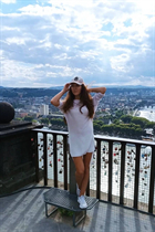 Belle femme allemande katerina de berlin avec Chatain clairs cheveux 41 ans photo-7