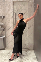 Ukrainian girl sofia from lviv with Dark Brown hair age 19 photo-2