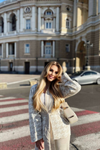 Beautiful woman of Ukraine anna from odessa with Blonde hair age 23 photo-4