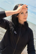 Hermosa mujer ucraniana elena de mariupol con pelo Negro y edad 42 photo-3