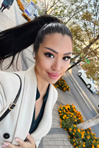 Mujer perfecta albina de astana con pelo Negro y edad 23 photo-1