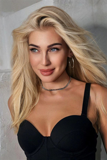 Ukranian bride ekaterina from odessa with Blonde hair age 37