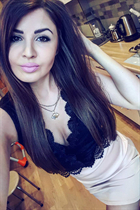 riga mariée karina avec Noirs cheveux, âge 30 photo-6