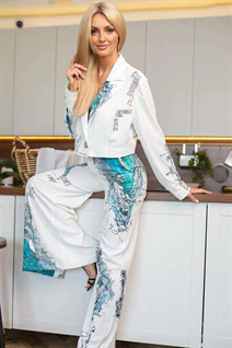 Single ukrainian lady maryna from kiev with Blonde hair age 41
