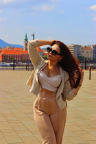 Jolie fille daniela de naples avec Chatain clairs cheveux, âge 23 photo-6