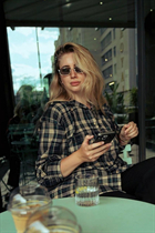 Dama ucraniana viktoriia de khmelnitsky con pelo Rubio y edad 21 photo-43