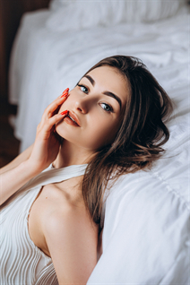 Czech bride ivanna from plzen with Light Brown hair 22 years old