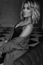 Russian mail order bride nastya from mombeltran with Blonde hair age 36 photo-5