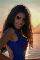 Dame ukrainienne yelyzaveta de kiev avec Brunette cheveux, âge 21 photo-14