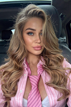 almere bride veronica with Blonde hair age 31 photo-1
