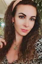 Ukrainian wife alena from khmelnytskyi with Dark Brown hair age 45 photo-7