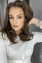 Beautiful german woman yevheniia from nuremberg with Light Brown hair 25 years old photo-3