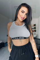 Slavic women vika from energodar with Black hair age 34 photo-19