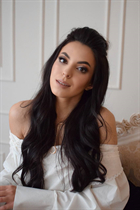 Ukrainian bride elena from nikolaev with Dark Brown hair age 28 photo-3