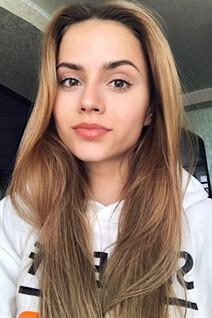 Romance tours to ukraine with ekaterina from kharkov with Light Brown hair age 19
