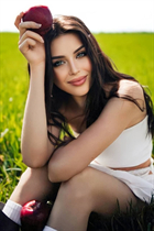 Jolie femme ukrainienne valeriia de tymosheko avec Noirs cheveux, âge 22 photo-6