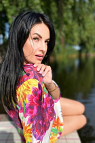 Ukrainian girl victoria from kiev with Dark Brown hair age 41 photo-18