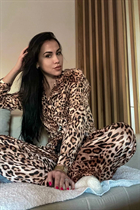 rotterdam bride natalia with Dark Brown hair age 32 photo-27